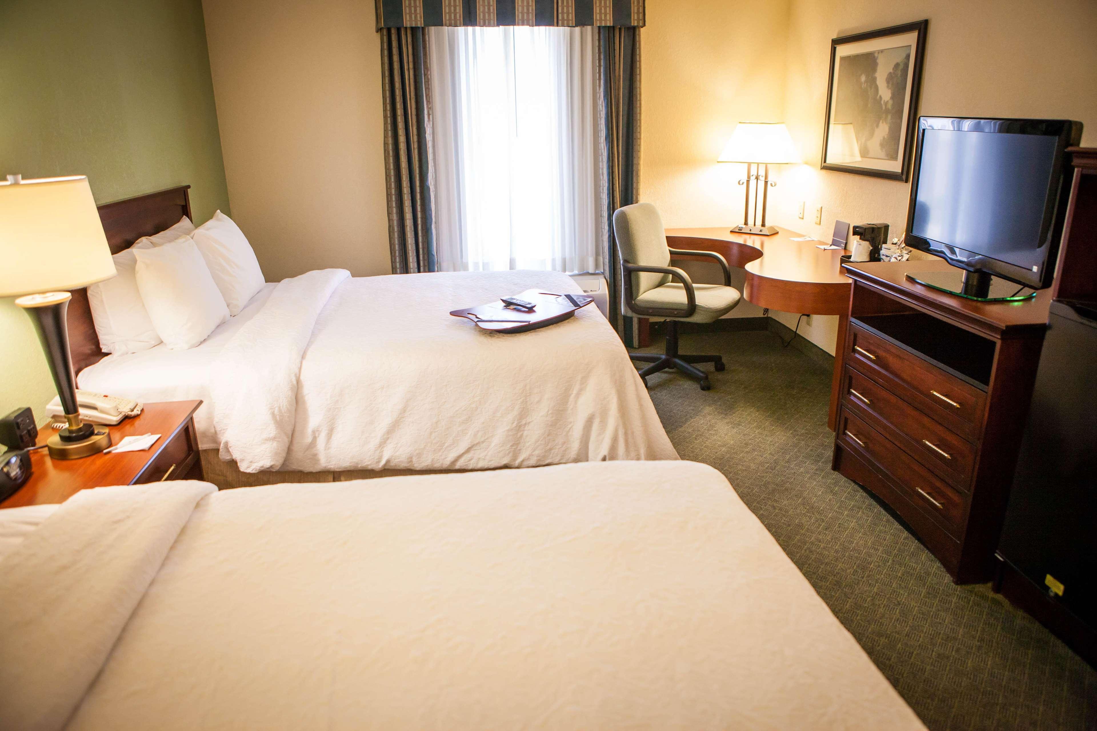 Hampton Inn & Suites, Springfield Sw מראה חיצוני תמונה
